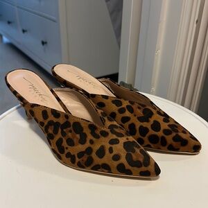 Chic Leopard Print Mules